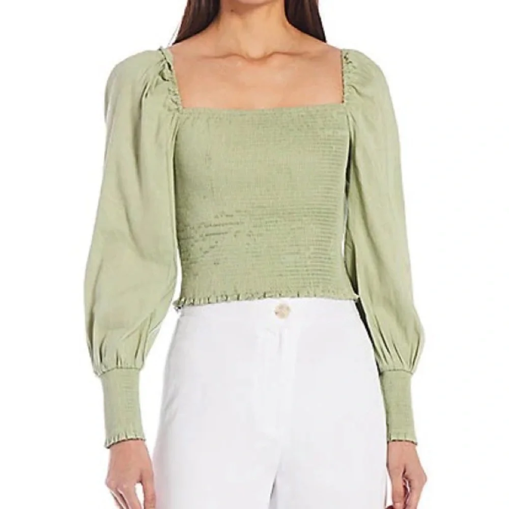 Gianni Bini Angel Square Neck Long Balloon Sleeve Cropped Smocked Blouse - Picture 4 of 7